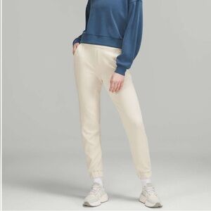 Lululemon Softstreme Relaxed High-Rise Pant
White Opal